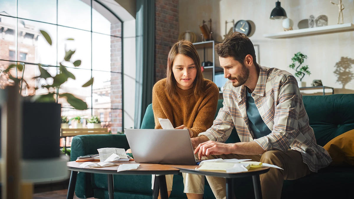 couple on laptop